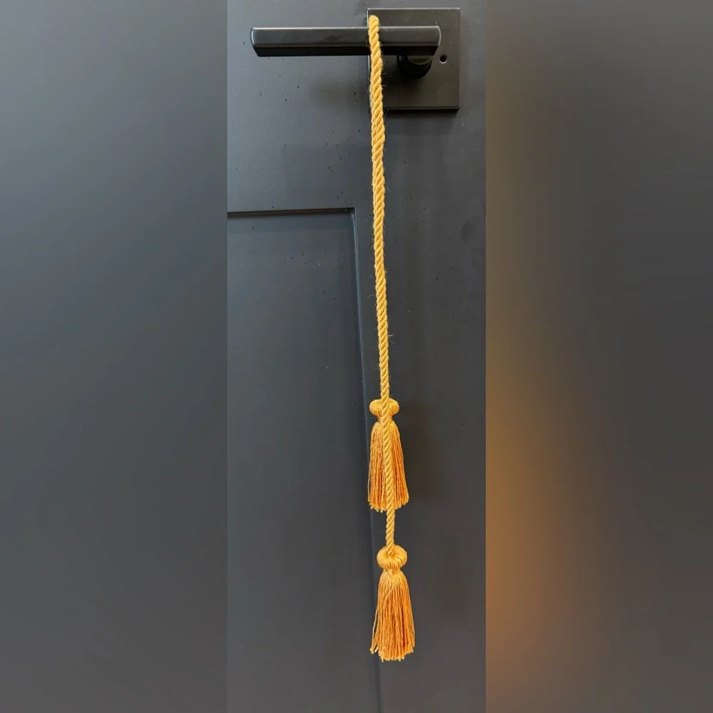 Elegant Gold Tassel Tieback Gift Bow